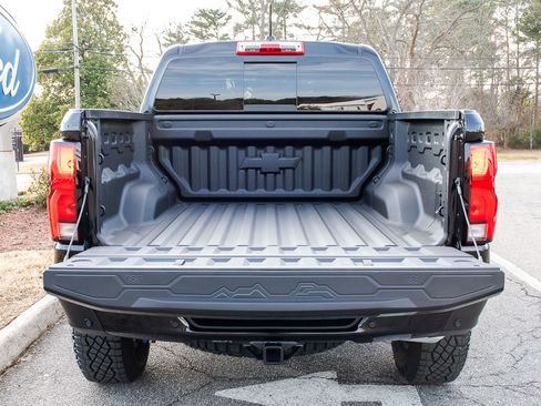 Used 2025 Chevrolet Colorado ZR2 image 23