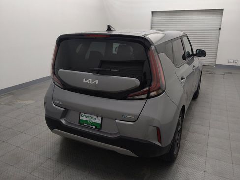 Used 2025 Kia Soul EX image 7