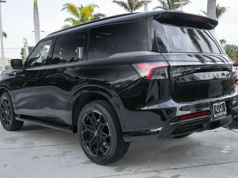 New 2026 INFINITI QX80 4WD image 22