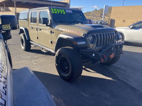 Used 2020 Jeep Gladiator Mojave image 5
