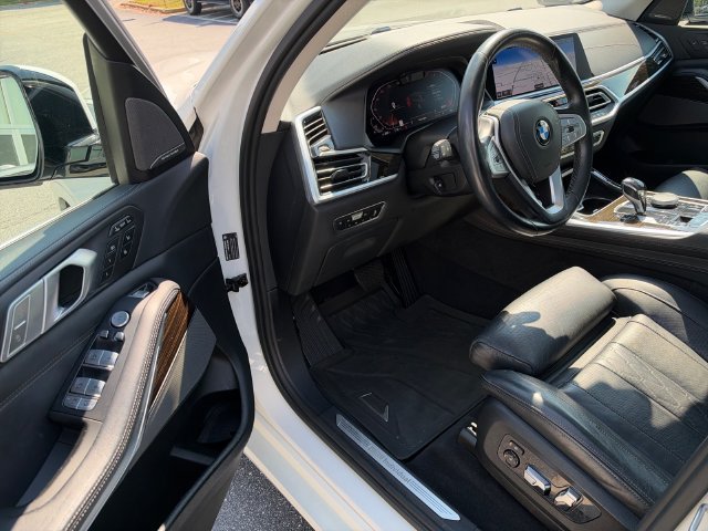 Used 2020 BMW X7 xDrive40i w/ Premium Package AWD/4WD image 11