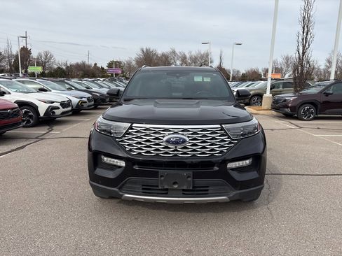 Used 2020 Ford Explorer Platinum w/ Premium Technology Package image 8