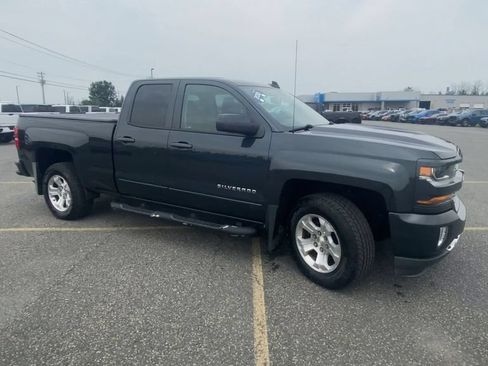 Used 2018 Chevrolet Silverado 1500 LT w/ All Star Edition AWD/4WD image 2