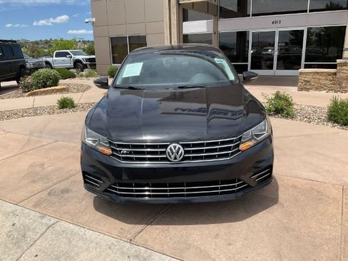 Used 2017 Volkswagen Passat 1.8T R-Line FWD image 2