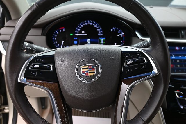 Used 2015 Cadillac XTS FWD image 26