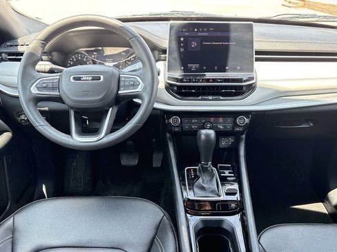 Used 2025 Jeep Compass Limited AWD/4WD image 14
