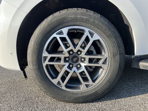 Used 2025 Ford Expedition Active AWD/4WD image 20