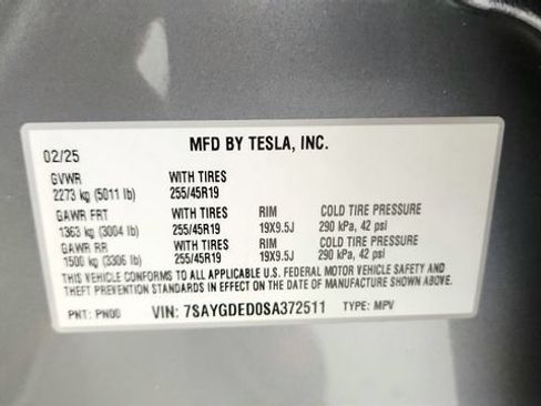 Used 2025 Tesla Model Y Long Range RWD image 71