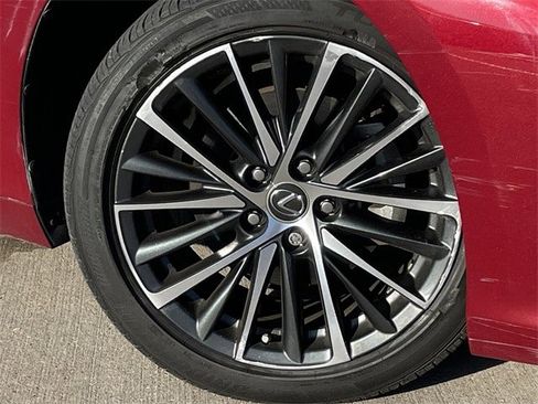 Used 2022 Lexus ES 250 w/ Premium Package image 9