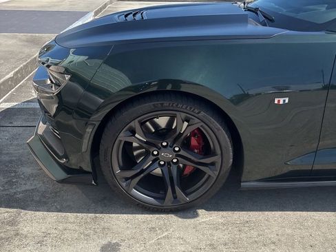 Used 2020 Chevrolet Camaro SS RWD image 3