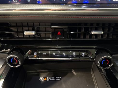 New 2026 Chevrolet Tahoe RST w/ Sun And Tow Package AWD/4WD image 19