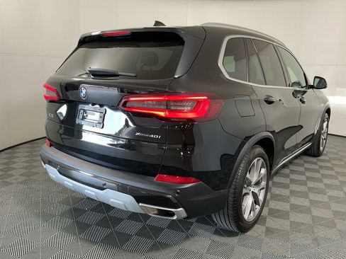 Used 2023 BMW X5 xDrive40i w/ Premium Package image 5