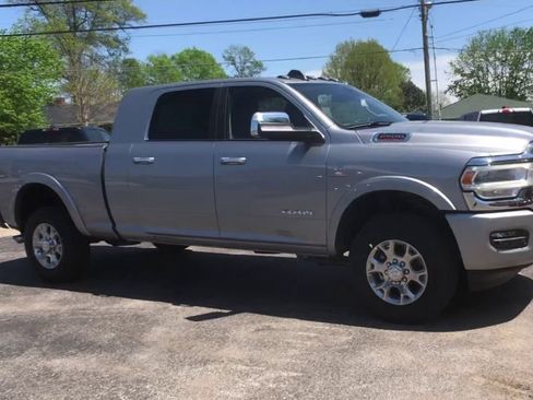 Used 2022 RAM 2500 Laramie image 2