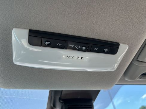 New 2025 Nissan Versa S w/ Trunk Package image 30