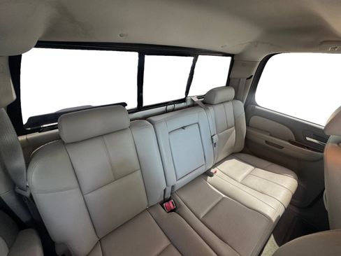 Used 2009 Chevrolet Silverado 3500 LTZ w/ Suspension Package, Off-Road AWD/4WD image 16