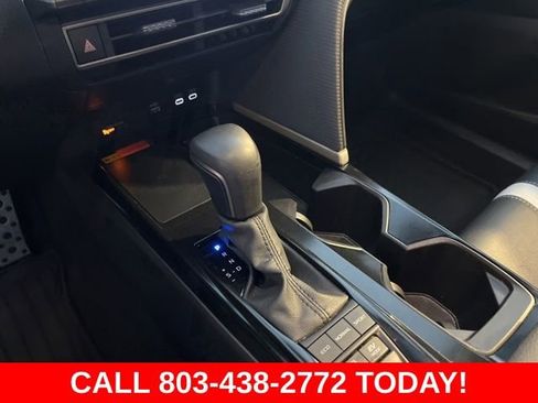 Used 2025 Toyota Camry SE image 25