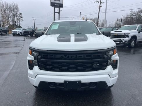 Used 2023 Chevrolet Silverado 1500 Custom w/ Rally Edition image 8