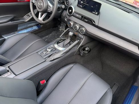 New 2026 MAZDA MX-5 Miata Grand Touring RWD image 17
