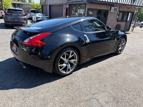 Used 2013 Nissan 370Z Touring w/ Sport Pkg RWD image 8