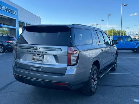 Used 2021 Chevrolet Suburban Z71 w/ Z71 Off-Road Package AWD/4WD image 25