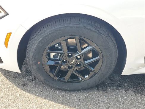 New 2026 Kia K5 LXS image 4