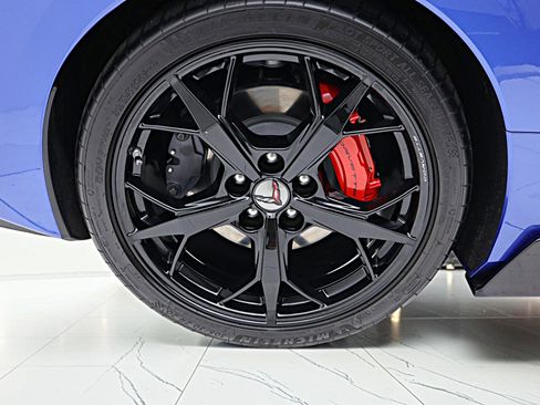 Used 2021 Chevrolet Corvette Stingray Coupe w/ 1LT RWD image 36