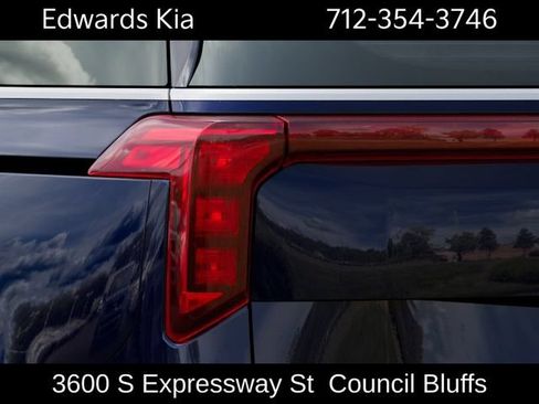 New 2027 Kia Carnival FWD image 13