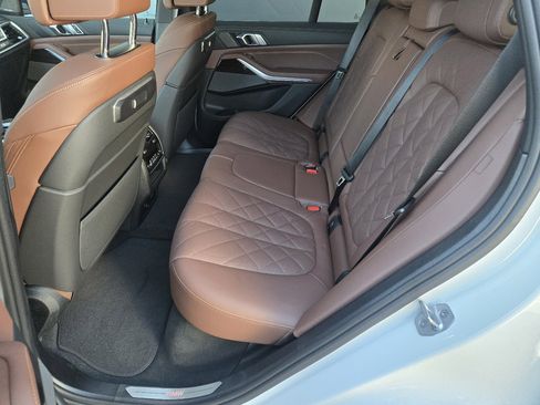 Used 2026 BMW X5 xDrive50e w/ Climate Comfort Package image 13