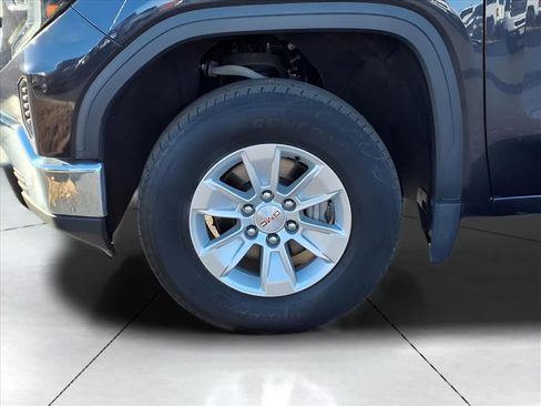 Used 2022 GMC Sierra 1500 SLE image 22
