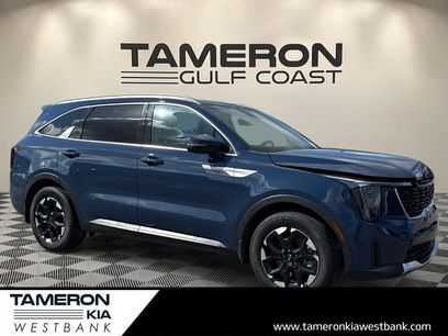 Certified 2025 Kia Sorento S w/ Panoramic Sunroof Package