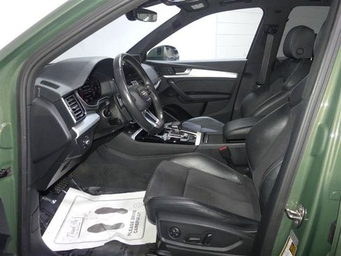 Used 2021 Audi Q5 e Premium Plus w/ Premium Plus Package AWD/4WD image 22