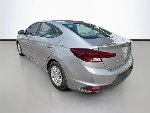 Used 2020 Hyundai Elantra SE FWD image 7
