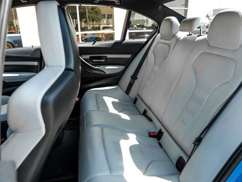 Used 2015 BMW M3 RWD image 37