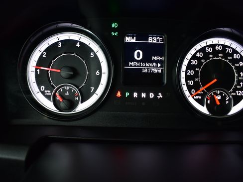Used 2016 RAM 1500 Express AWD/4WD image 10