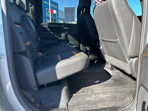 Used 2024 GMC Sierra 2500 AT4 w/ AT4 Premium Plus Package image 33