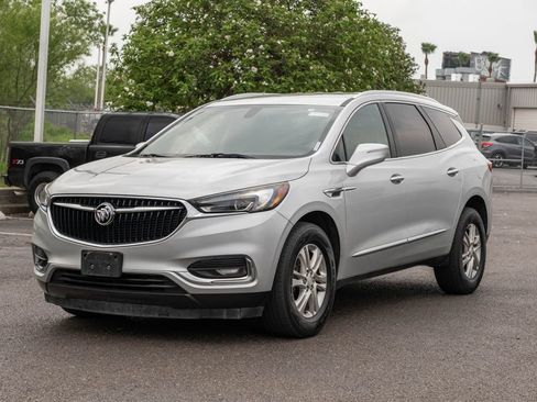 Used 2019 Buick Enclave Essence FWD image 3