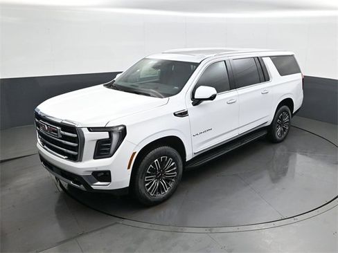 New 2026 GMC Yukon XL Elevation w/ Elevation Premium Package image 14