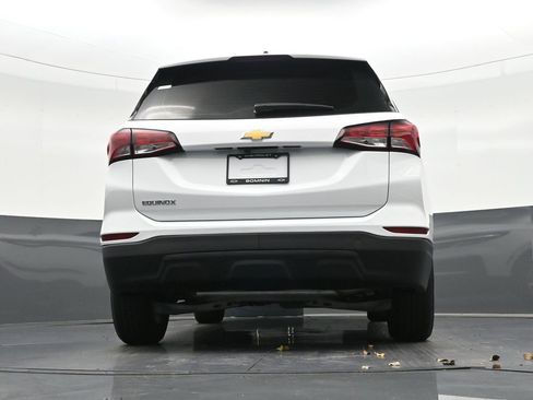 Used 2024 Chevrolet Equinox LS FWD image 28