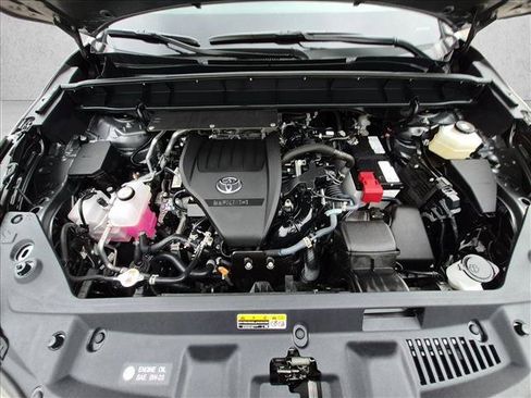 Certified 2026 Toyota Highlander XLE AWD/4WD image 25