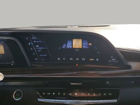 Used 2022 Cadillac Escalade ESV Premium Luxury image 38