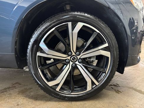 Certified 2023 Volvo XC60 B5 Ultimate AWD/4WD image 34