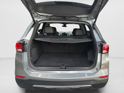 Used 2023 Chevrolet Equinox Premier FWD image 12