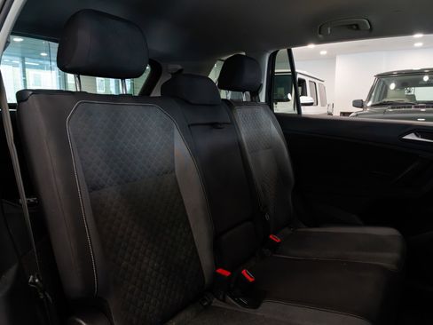Used 2021 Volkswagen Tiguan S FWD image 10