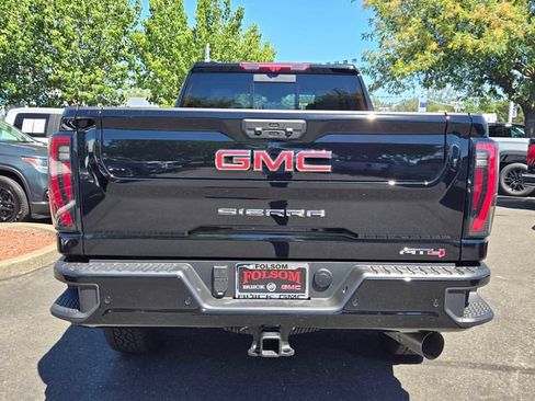 New 2026 GMC Sierra 2500 AT4 w/ Technology Package AWD/4WD image 5