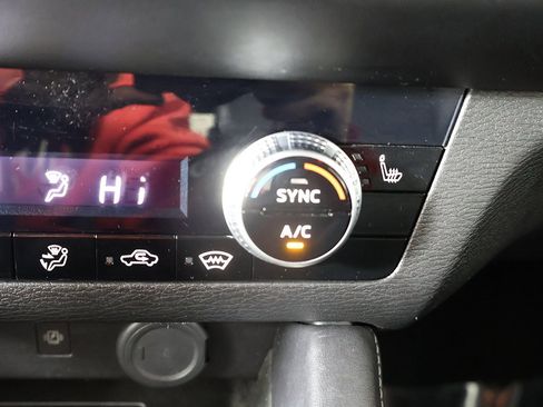 Used 2022 Mitsubishi Outlander SEL Black Edition image 50