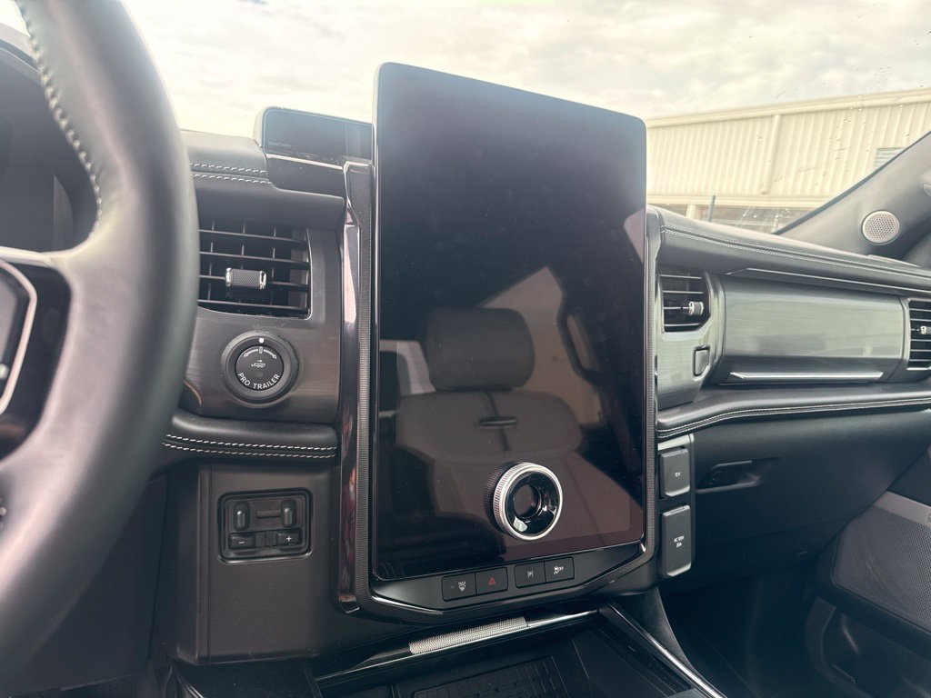 Used 2024 Ford F150 Lightning Platinum AWD/4WD image 10