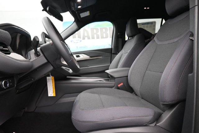 New 2027 Ford Explorer Active RWD image 9