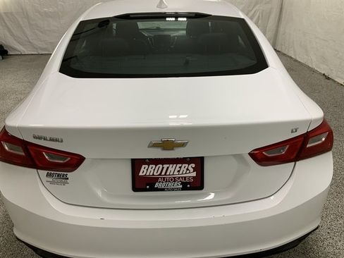 Used 2023 Chevrolet Malibu LT image 3