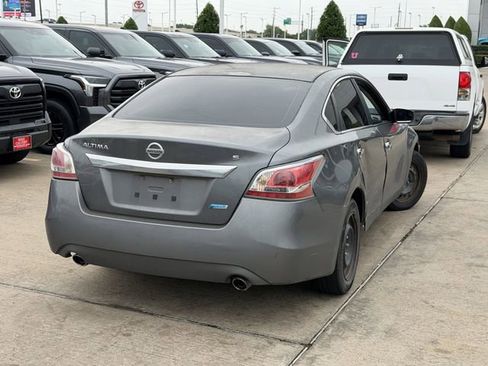 Used 2014 Nissan Altima 2.5 S FWD image 5