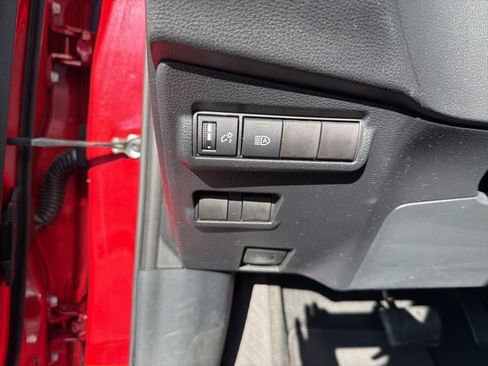 Used 2023 Toyota Corolla Cross LE image 13